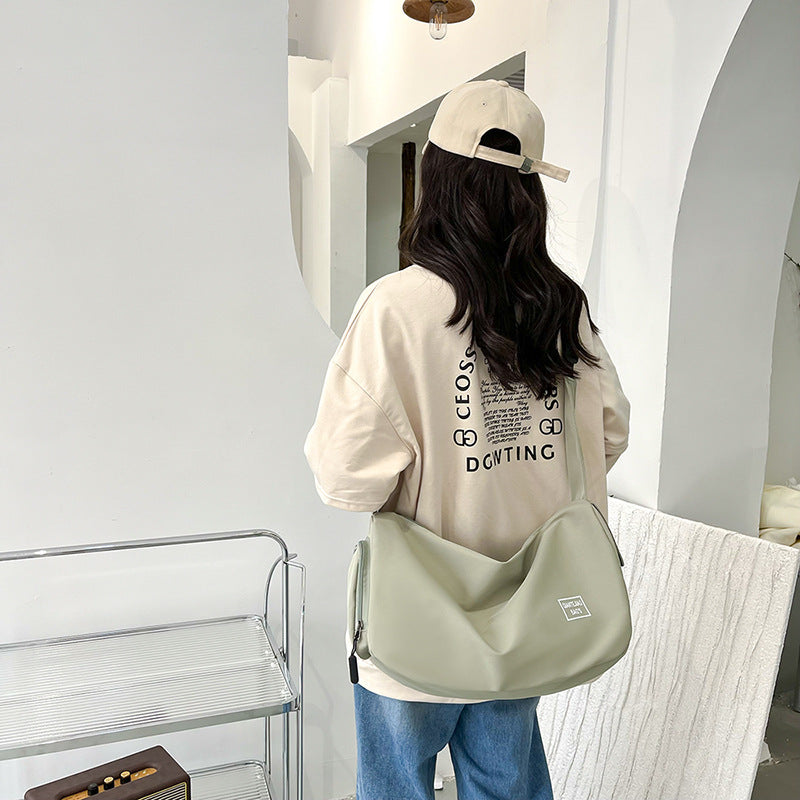 Sac à bandoulière en nylon décontracté et tendance, grande capacité, idéal pour le sport et les voyages
