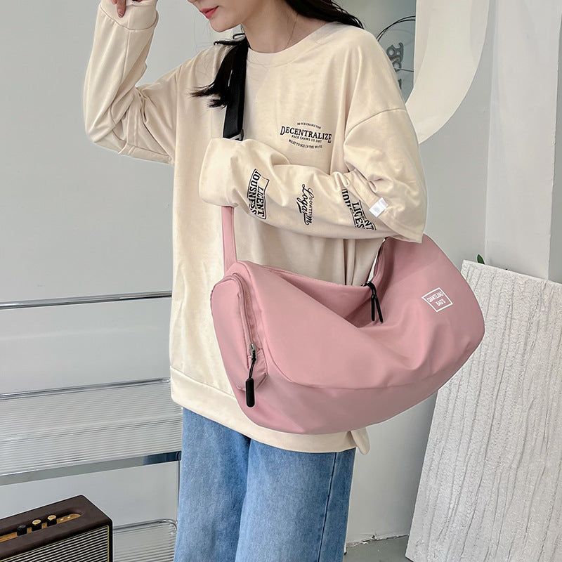 Sac à bandoulière en nylon décontracté et tendance, grande capacité, idéal pour le sport et les voyages