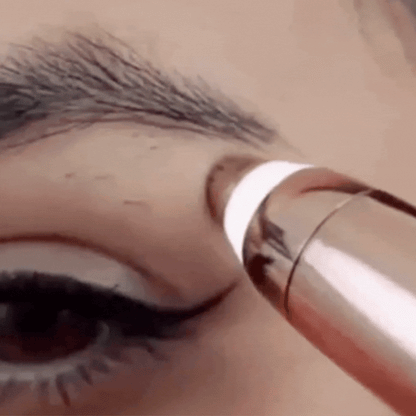 Clear Beauty 2-In-1 Strakke wenkbrauwen & een zijdezachte huid