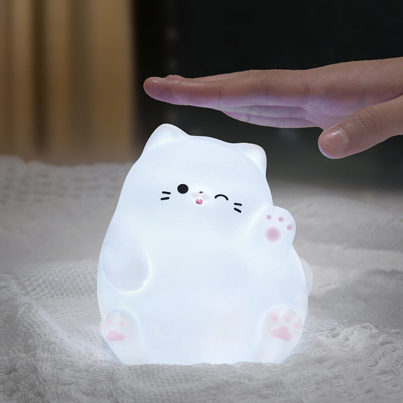 Huggwaii Squishy Silicone Waving Cat LED Nachtlamp - Perfect Cadeau voor Kinderen en Meisjes