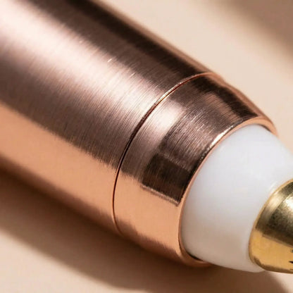 Clear Beauty 2-In-1 Strakke wenkbrauwen & een zijdezachte huid